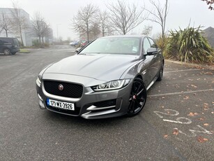 2017 - Jaguar XE Automatic