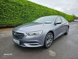 2017 - Opel Insignia Manual