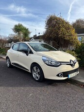 2017 - Renault Clio Manual