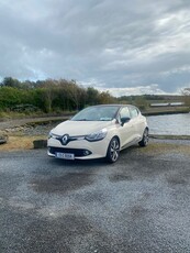 2017 - Renault Clio Manual