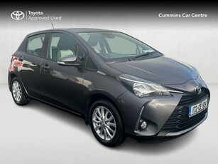 2017 - Toyota Yaris Manual