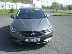 2017 - Vauxhall Astra Manual