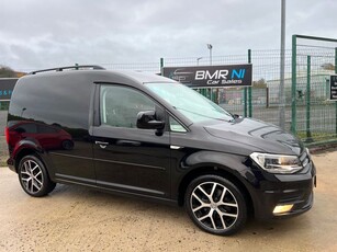 2017 - Volkswagen Caddy Manual