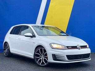 2017 - Volkswagen Golf Automatic