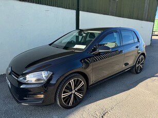 2017 - Volkswagen Golf Manual