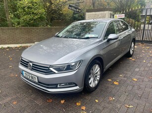 2017 - Volkswagen Passat Manual