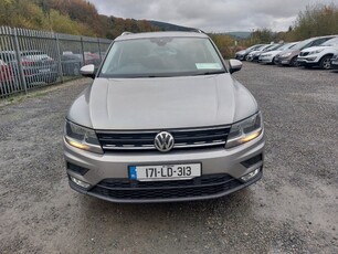 2017 - Volkswagen Tiguan Manual