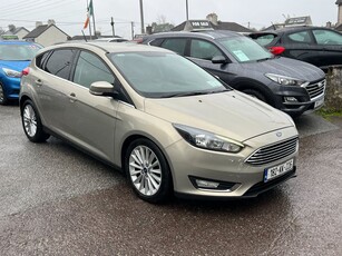 2018 - Ford Focus Manual