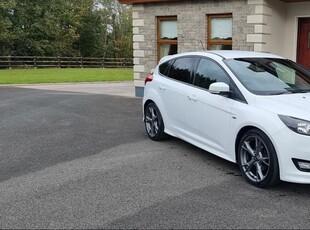 2018 - Ford Focus Manual