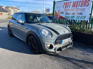 2018 - Mini Cooper Manual