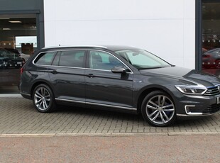 2018 - Volkswagen Passat Automatic