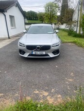 2018 - Volvo S90 Manual