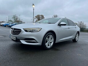 2019 - Opel Insignia Manual