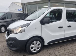 2019 - Renault Trafic Manual