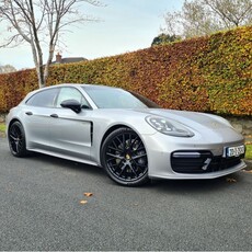 2020 - Porsche Panamera Automatic