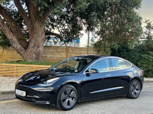 2020 - Tesla Model 3 Automatic