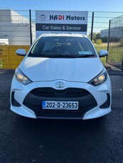 2020 - Toyota Yaris Manual