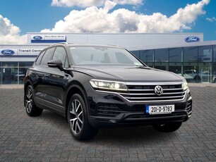 2020 - Volkswagen Touareg Automatic