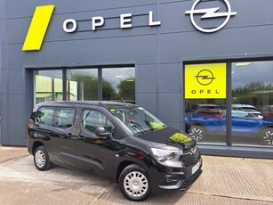 2021 - Opel Combo Manual