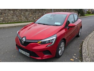 2021 - Renault Clio Manual