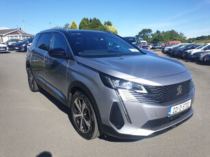 2022 - Peugeot 5008 Automatic