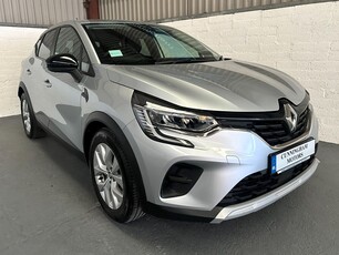 2022 - Renault Captur Manual