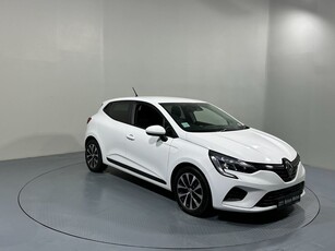 2022 - Renault Clio Manual