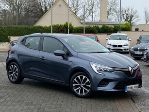 2022 - Renault Clio Manual