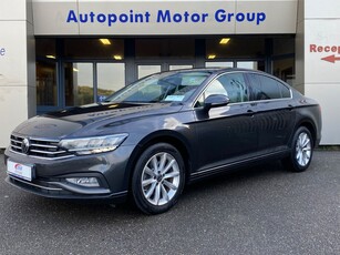 2022 - Volkswagen Passat Automatic