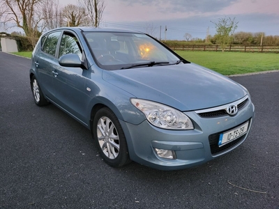 2010 - Hyundai i30 Manual