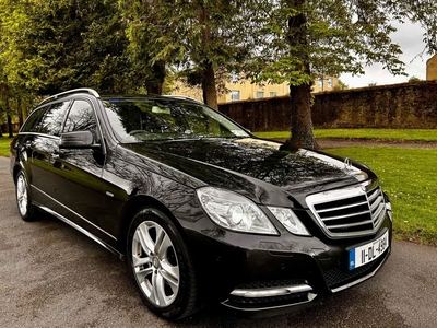 2011 - Mercedes-Benz E-Class Manual