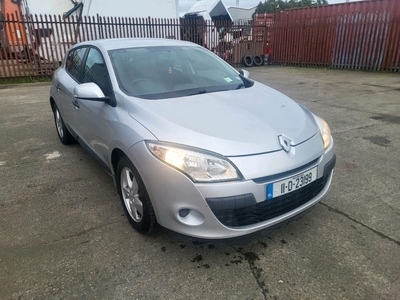 2011 - Renault Megane Manual