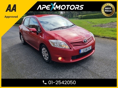 2012 - Toyota Auris Manual