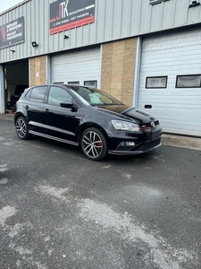 2016 - Volkswagen Polo Automatic