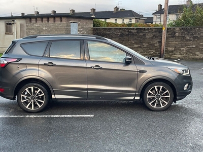 2018 - Ford Kuga Manual