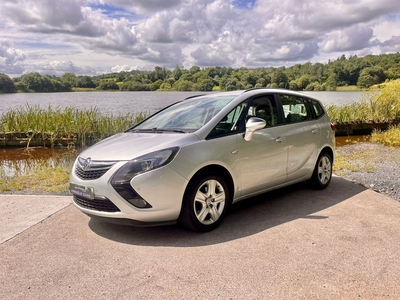 2016 - Vauxhall Zafira Manual