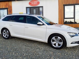 2016 (162) Skoda Superb