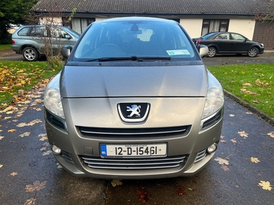 2012 - Peugeot 5008 Manual