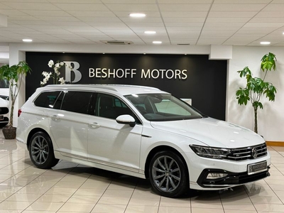 2021 (212) Volkswagen Passat