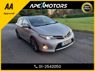 TOYOTA AURIS