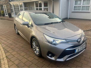 TOYOTA AVENSIS