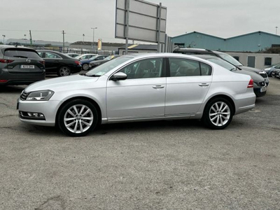 2011 (11) Volkswagen Passat