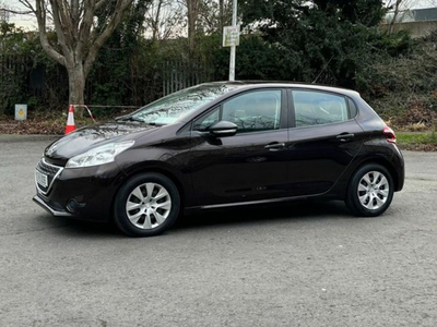 2013 (131) Peugeot 208