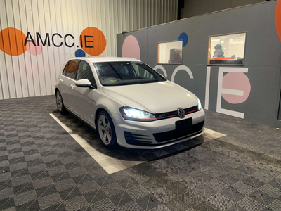 2016 (162) Volkswagen Golf