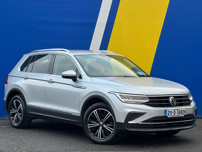 2021 (211) Volkswagen Tiguan