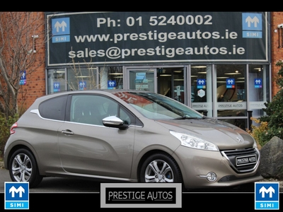 2014 - Peugeot 208 Manual