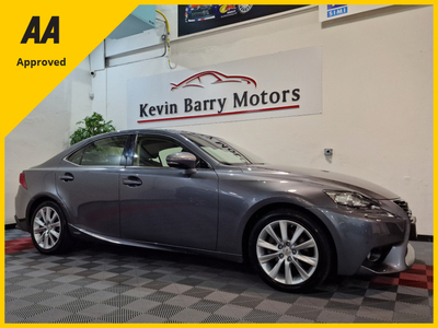 2014 (142) Lexus IS 300h