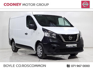 NISSAN NV300