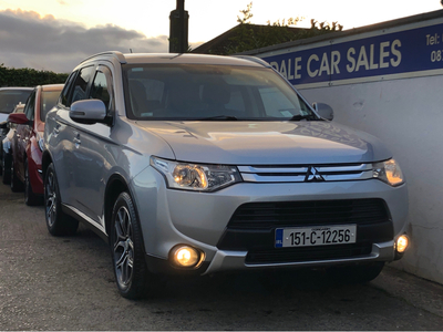 MITSUBISHI OUTLANDER