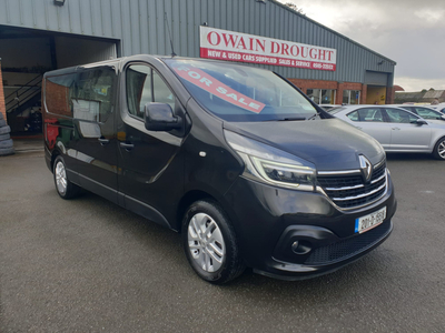 RENAULT TRAFIC PASSENGER